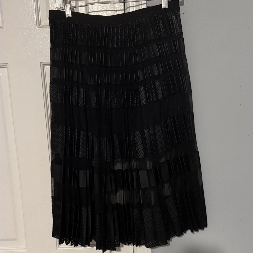 BCBGMaxAzria Black Tiered Pleated Midi Skirt